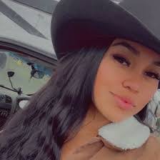 Joanna Rangel's Instagram, Twitter & Facebook