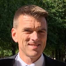 Half a decade ago I started at Salesforce as a graduate Solution Engineer  in our Dublin office 🇮🇪 and I'm immensely grateful for all the  opportunities that I was offered after. |