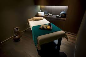 See more ideas about massage room, massage room decor, spa treatment room. Pin By Christine Lucas On Bella Spa Treatment Room Massage Room Decor Spa Massage Room