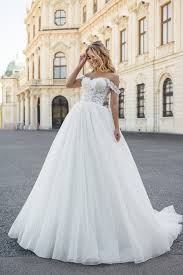 Hier findest du eine kleine auswahl unserer von sanna designten brautkleider. Annamaria Kaufen Hochzeitskleid Trend Moderne Hochzeitsmode Mit Lieferung