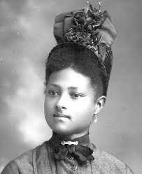 Circa 1910 Young African American Woman Wearing Her Crown Black Hair History Afro Textured Hair Textured Hair