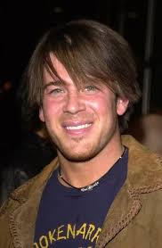 I didn't know Khan does hair...lol