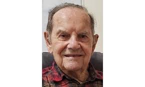 Stephen Fleck's Instagram, Twitter & Facebook