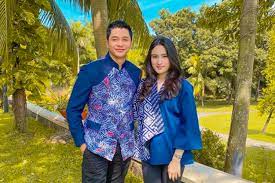 Angbeen rishi umumkan kehamilan, ekspresi adly fairuz bikin heran. Adly Fairuz Bersikeras Lanjutkan Laporkan Mertua Anleeb Rishi Apa Yang Pengin Dicapai