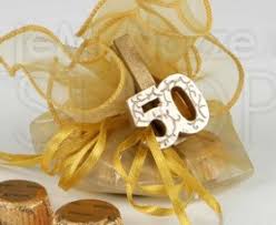 Come festeggiare i 50 anni di matrimonio, le nozze d'oro. Lemienozze Shop 6 Idee Per Festeggiare Le Nozze D Oro