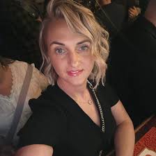 hi i'm never been really into going to proper hair salons much just as i  don't dye my hair or anything, im wanting to get a cut and blow dry etc for