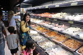 Rupanya kedai ini pernah viral dengan menu masakan korea diorang yang sedap & cara penyediaan yang lain daripada yang lain. Banyaknya Pilihan Makanan Segar Di Pak John Steambot Bbq Ioi City Mall Selamat Membaca