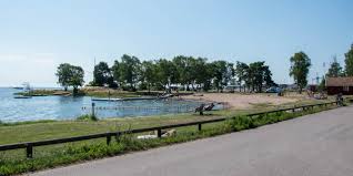 Check spelling or type a new query. Iglasjons Badplats Badeplatz Am See Iglasjon Guidebooksweden