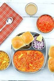 Spicy Kolhapuri Misal Recipe Maharashtrian Misal Pav The Love Of Spice Recipe Recipes Mumbai Street Food Vegetarian Breakfast Recipes