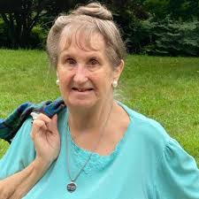 Who is a good hairdresser in the North Kingstown area for a trim and  shaping?