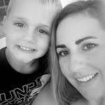 Amanda Besner's Instagram, Twitter & Facebook