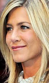 25 Celebrity Hairstyles For Women Over 40 Jennifer Aniston Short Hair Womens Hairstyles Jennifer Aniston Hair Color