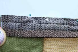 Unter einer patchworkdecke versteht man eine gefütterte decke, deren oberseite (manchmal auch unterseite) aus verschiedenen bunten flicken besteht. Anleitung Fur Eine Patchworkdecke Mit Einfassung