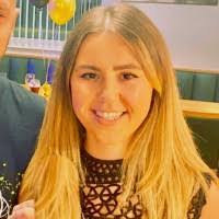 Chelsea Mansfield's Instagram, Twitter & Facebook