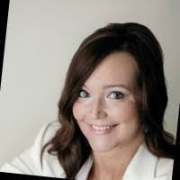 Robin Sayre's Instagram, Twitter & Facebook