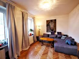 Unser apartment in düsseldorf benrath ist modern eingerichtet.im wohnbereich befinden sich eine couch, ein modernes lowboard und ein großer flachbildfernseher.der schlafbereich befindet sich in einer. 4 Zimmer Wohnung Zu Vermieten Benrodestr 90 40597 Dusseldorf Benrath Mapio Net