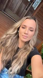 Alexa Davila's Instagram, Twitter & Facebook