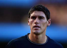 Manchester City sign Barry for £12m