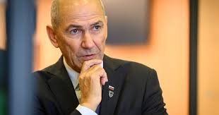 Slovenia's Janša pushes far-right ...
