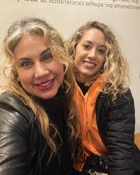 Nicole Eckman's Instagram, Twitter & Facebook