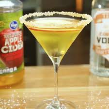 (via a balance of tastes) 8 Salted Caramel Cocktail Recipes Ideas Caramel Cocktail Salted Caramel Tipsy Bartender