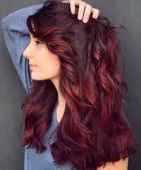 Chi ha una pelle abbastanza chiara, di porcellana, dal sottotono freddo e roseo e con capelli naturalmente color cenere, dovrebbe evitare il . Capelli Rossi Tutte Le Tonalita 120 Foto Per Trovare Il Rosso Perfetto Beautydea