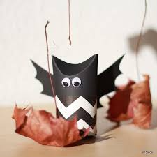 Halloween Diy Fledermaus Fridolin Halloween Fledermaus Und Klopapierrollen Basteln