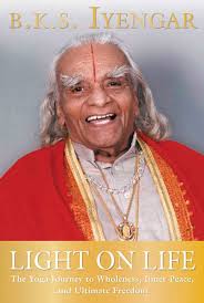 We did not find results for: Light On Life The Yoga Journey To Wholeness Inner Peace And Ultimate Freedom Iyengar Yoga Books Iyengar B K S Evans John J Abrams Douglas Amazon De Bucher