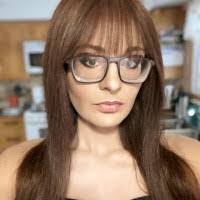 Keri Bauer's Instagram, Twitter & Facebook