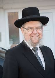 A SINGLE PLANK PLATFORM