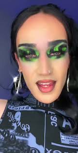 THE BRUSH IS BACK BABY #trusttheprocess #makeupisgenderless