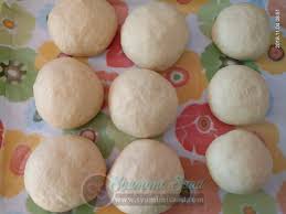 Sediakan yis mauripan, gula, air suam mengikut sukatan bagi kuih tertentu. Cara Uli Doh Donut Syamimi Saad Dot Com