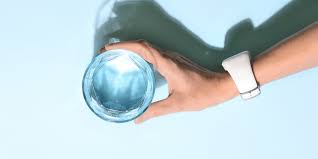 Hydratácia a bolesť hlavy: Prečo je pitný režim kľúčový?