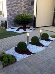 Pin By Sybil Spigner On Create Courtyard Landscaping Front Yard Landscaping Design Backyard