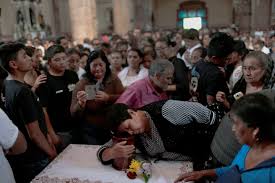 When you are using a smaller facility, it can take 2 to 3 days. Vatican Clarifies The Rules For Cremation Bury Don T Scatter The New York Times