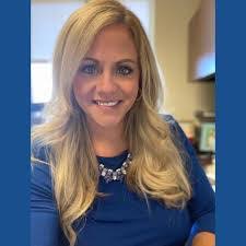 Lauren Treptow's Instagram, Twitter & Facebook