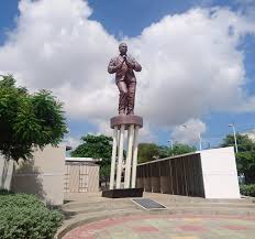 Jump to navigation jump to search. Estatua Del Joe Arroyo Barranquilla 2021 All You Need To Know Before You Go With Photos Tripadvisor