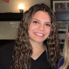 Nicole Cram's Instagram, Twitter & Facebook