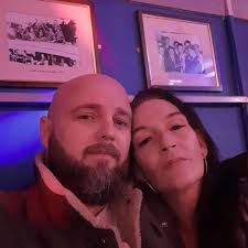 Can anyone recommend a roofer /joiner to fix my dad's garage roof? Thanks