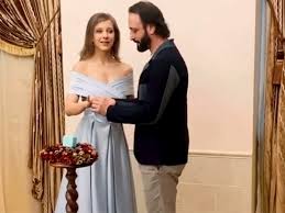 Илья авербух и лиза арзамасова. Averbuh Zhenilsya Na Arzamasovoj Video Krasivoe Plate Nevesty Raznica V 21 God Skandal S Uchastiem Yagudina Chempionat