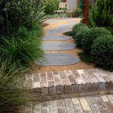 Bluestone Steppers Crushed Granite And Some Recycled Bricks Secretgardenlandscapes Decomposed Granite Patio Brick Paving Crushed Granite