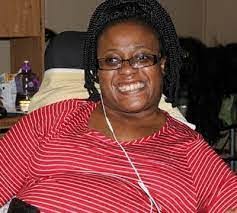 Tiara Leach's Instagram, Twitter & Facebook