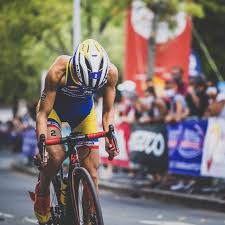 They produced a brilliant display to take the world championship title in 2018 and followed that up with a gold medal at the european championships in glasgow. Poissy Triathlon Hutchinson Cycling
