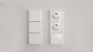 Die Hohe Von Steckdosen Und Schaltern Bei Der Elektroinstallation Diybook At Steckdosen Und Lichtschalter Lichtschalter Elektroinstallation Selber Machen