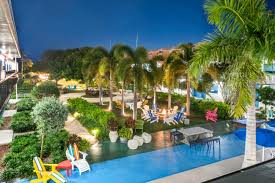 Now $118 (was $̶4̶1̶4̶) on tripadvisor: St Petersburg Florida Welcome To Postcard Inn Travelsquire