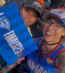 Mel C (@mel.purhempstress) • Instagram photos and videos