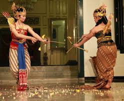 Pola lantai vertikalpola lantai diagonal. 30 Jenis Jenis Tari Di Indonesia Yang Jarang Diketahui