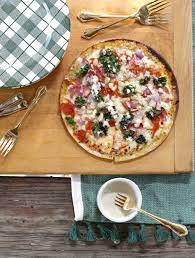 This copycat recipe takes simple ingredients like cauliflower florets, potato starch, cassava flour, and olive oil to recreate the taste and texture of the. Trader Joe S Cauliflower Pizza Crust How To Bake It My Favorite Toppings Gathered Living