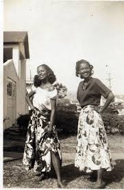 1950 S Vintage Black And White Woman Portrait Sisters In Skirts 1950 S Donated By The Earl Mccann Collection C Waheedphotoarchive 2011 Vintage Black Glamour Vintage Photos Vintage Photography