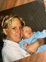 Melissa Koenen's Instagram, Twitter & Facebook